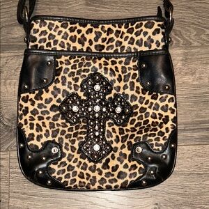 Leopard Print Crossbody Bag with Black Accents